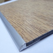vinyl floor with edging